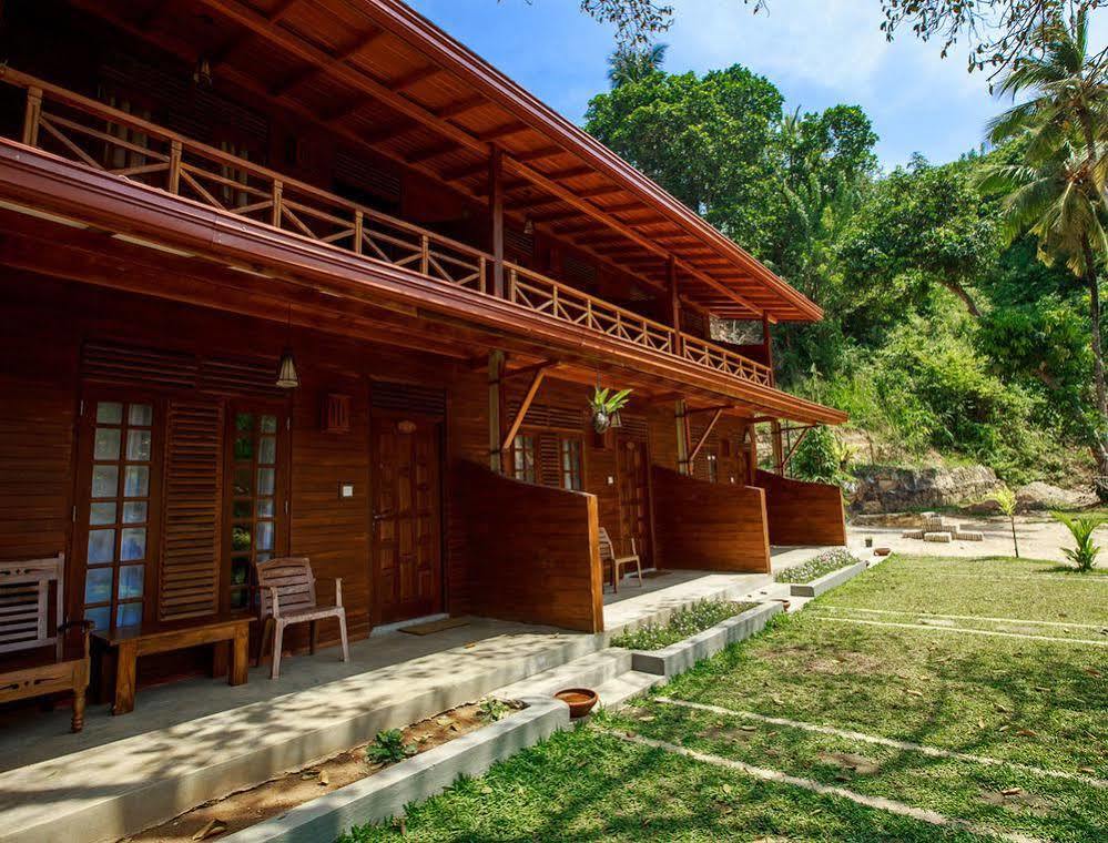 On The Rock Hotel Banduramulla Exterior foto